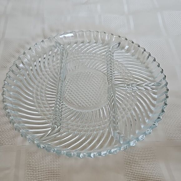 Clear Glass Divided Snack Serving Tray 10"-10" - Picture 6 of 16